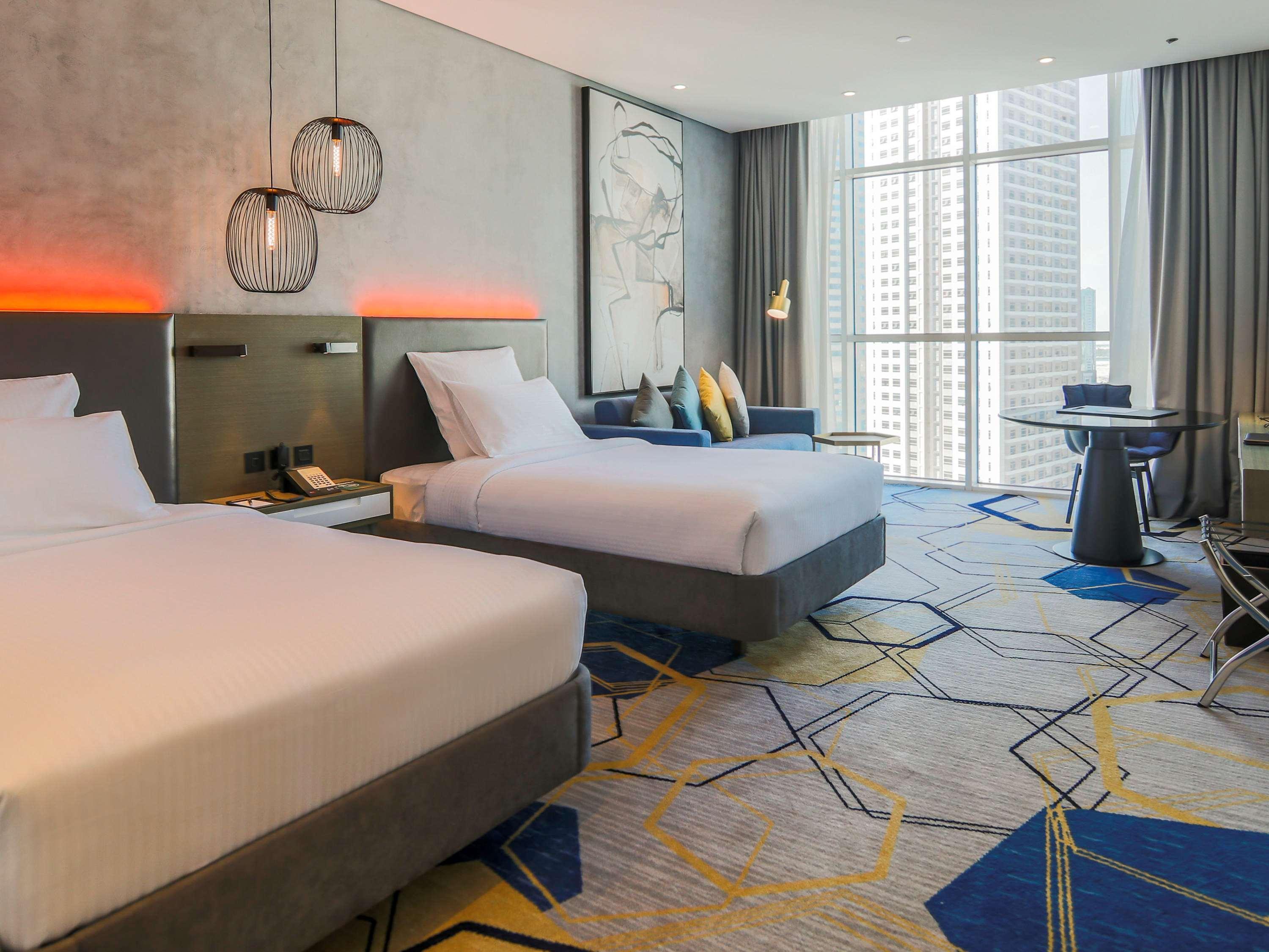 Pullman Sharjah Hotel Eksteriør billede Deluxe room